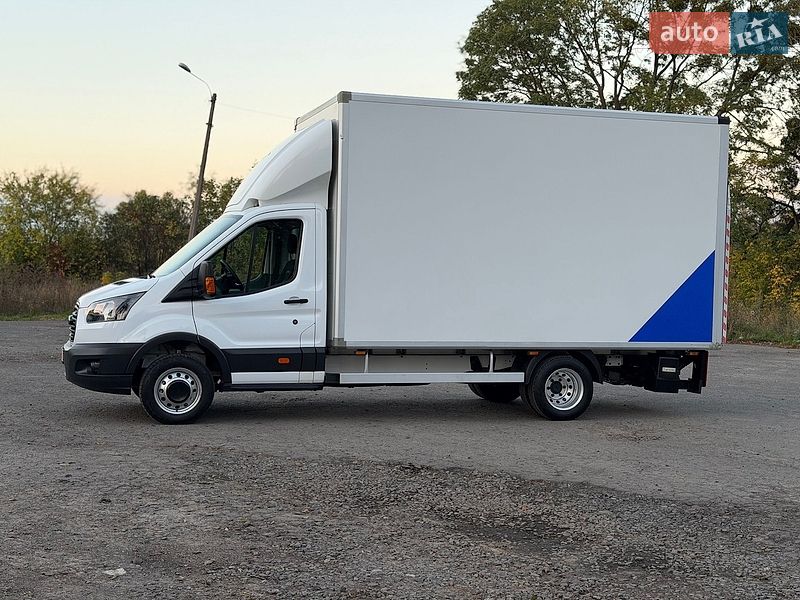 Вантажний фургон Ford Transit 2016 в Дубні