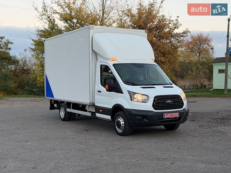 Вантажний фургон Ford Transit 2016 в Дубні