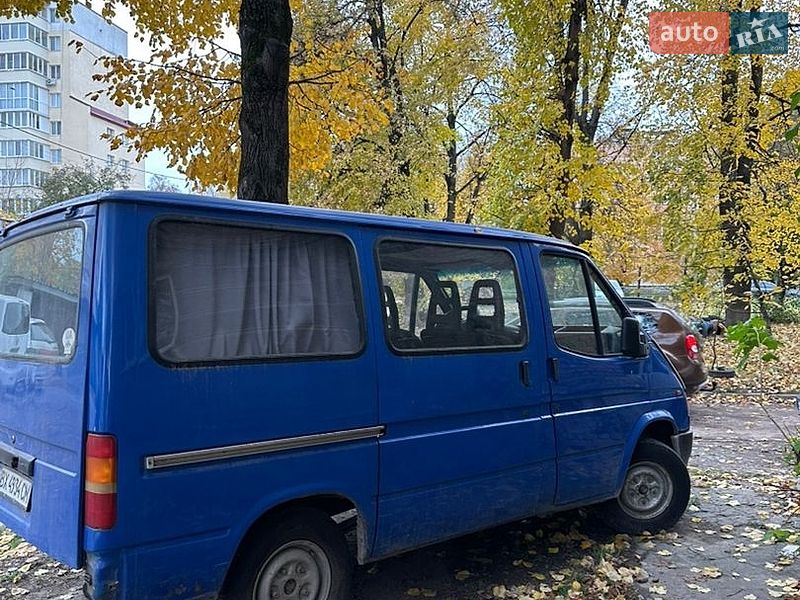 Минивэн Ford Transit 1988 в Каменец-Подольском