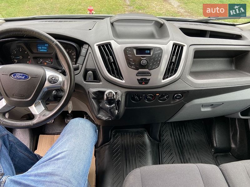 Грузопассажирский фургон Ford Transit 2019 в Дубно