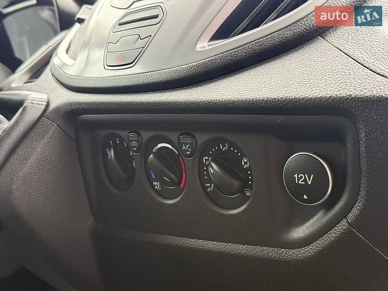 Грузовой фургон Ford Transit 2018 в Дубно
