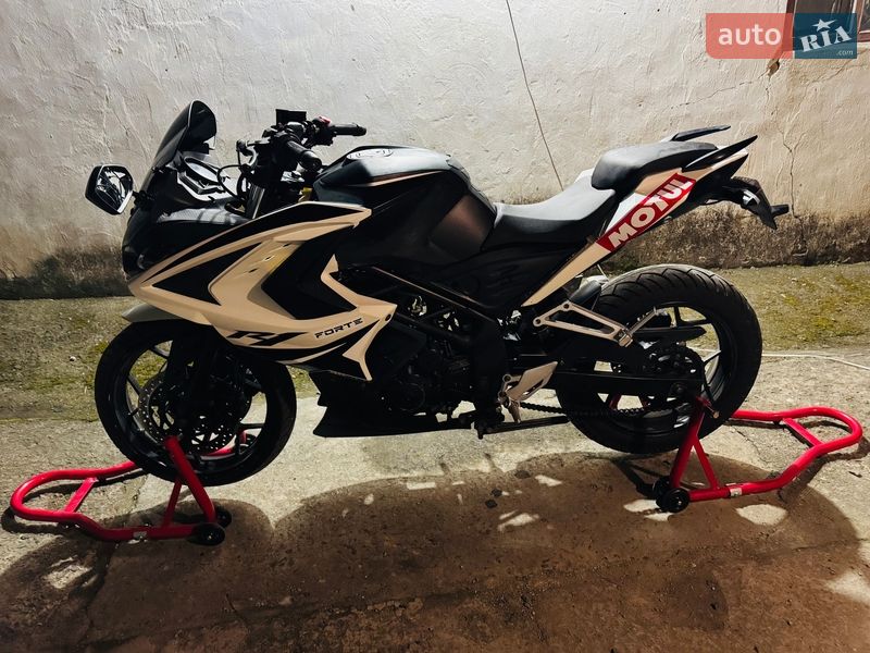 Спортбайк Forte FT 300-R1 2023 в Доманевке