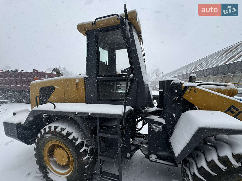 Фронтальный погрузчик Foton FL 2008 в Днепре