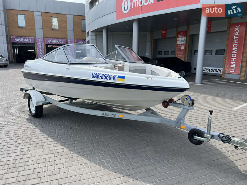 Катер Four Winns Freedom 2003 в Днепре