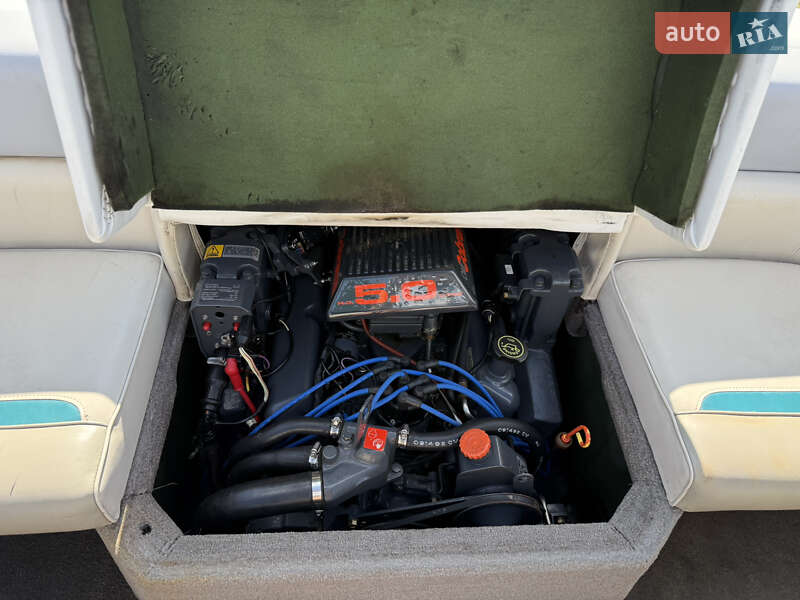 Катер Four Winns H210 1993 в Вінниці