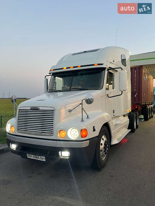 Freightliner Century 2000