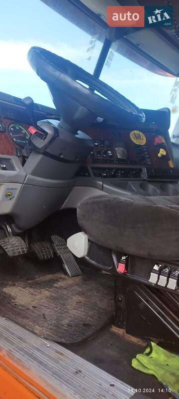 Тягач Freightliner Century 2003 в Калиновке