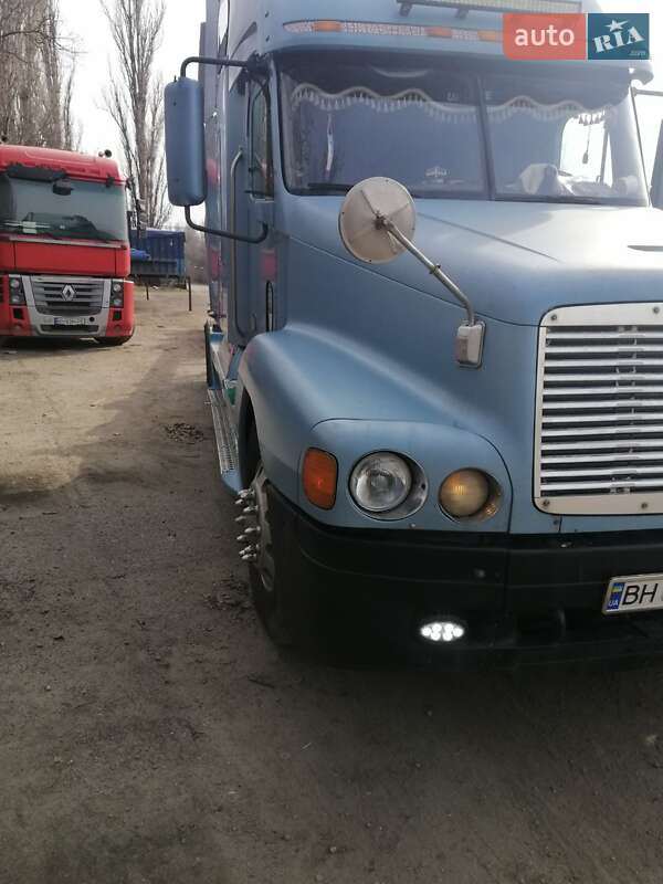 Тягач Freightliner Century 2002 в Теплодаре