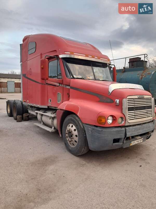 Тягач Freightliner Century 2001 в 
