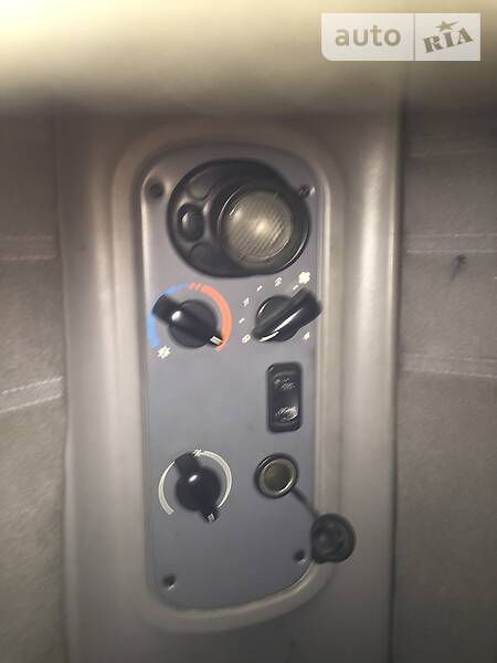 Тягач Freightliner Columbia 2003 в Киеве