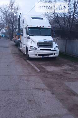 Контейнеровоз Freightliner Columbia 2003 в Одесі