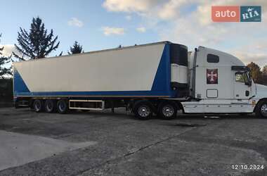 Рефрижератор Freightliner Columbia 2002 в Луцьку