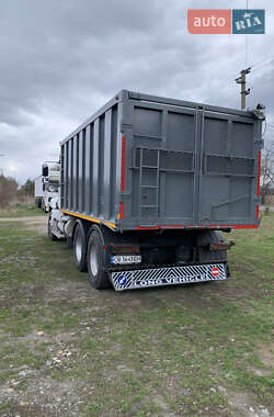 Самосвал Freightliner Columbia 2006 в 