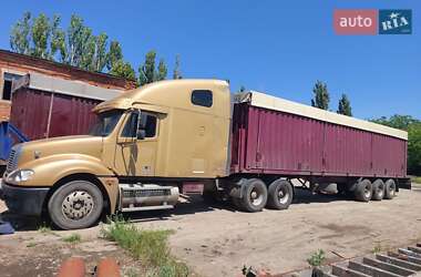 Зерновоз Freightliner Columbia 2002 в Миколаєві