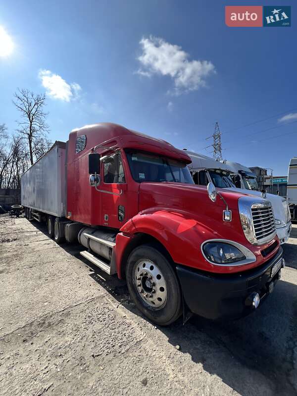 Freightliner Columbia 2003