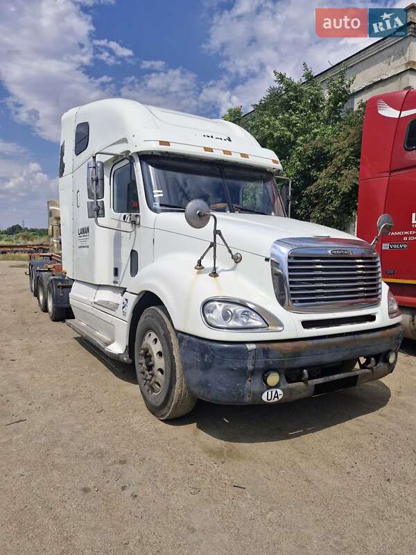 Freightliner Columbia 2002
