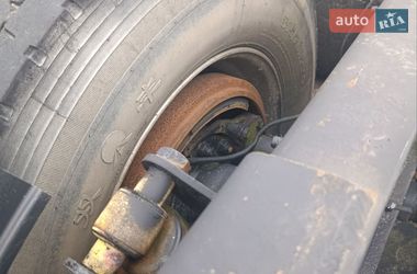 Тягач Freightliner FLD 2001 в Ровно