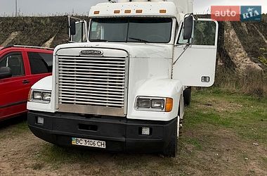 Тягач Freightliner FLD 2001 в Киеве