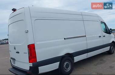 Грузовой фургон Freightliner Sprinter 2019 в 