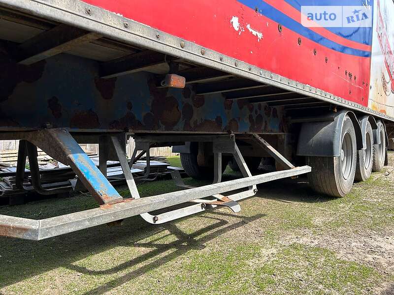 Изотермическая будка Fruehauf 01Y 1995 в Чернухах