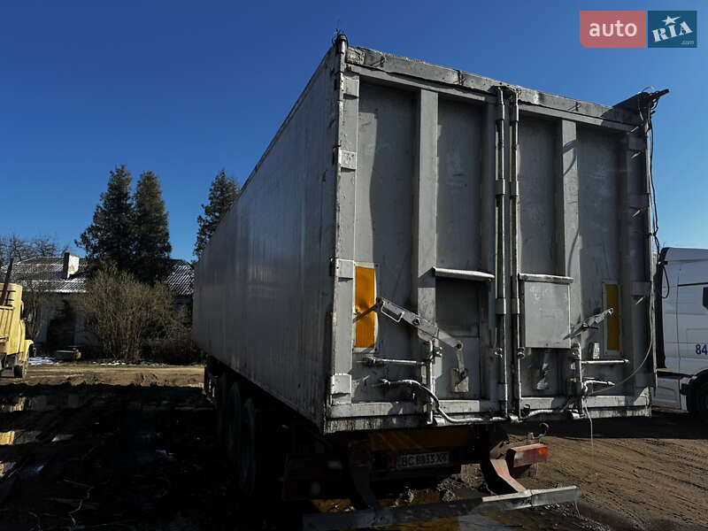 Зерновоз - полуприцеп Fruehauf Benalu 1996 в Стрые