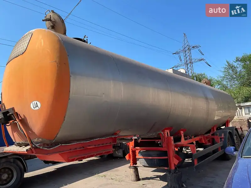 Цистерна напівпричіп Fruehauf BPV 1995 в 