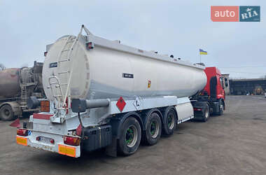 Цистерна полуприцеп Fruehauf BPV 2008 в 