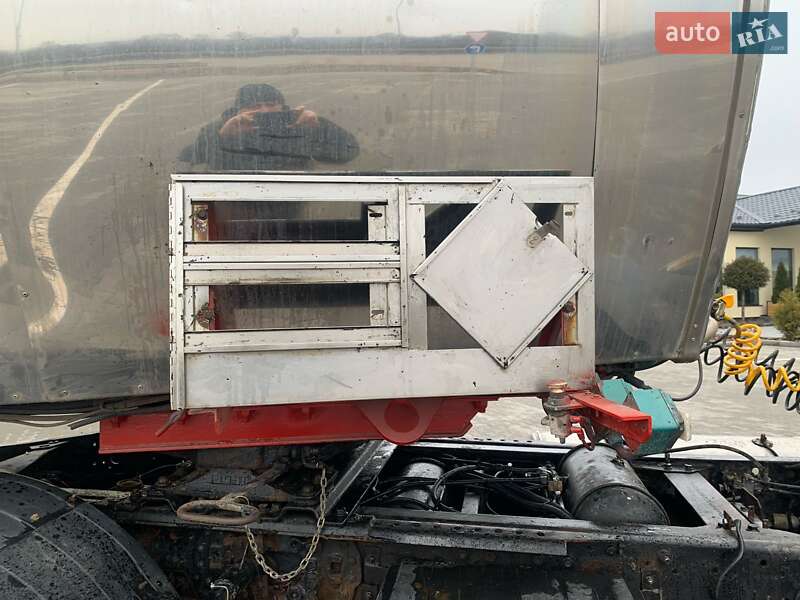 Битумовоз Fruehauf Crane 1998 в Виннице