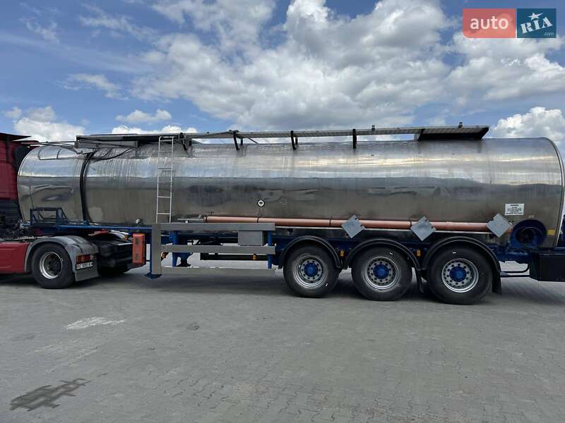 Цистерна полуприцеп Fruehauf Crane 1998 в Луцке