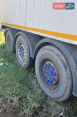 Самосвал полуприцеп Fruehauf D33C 2004 в 