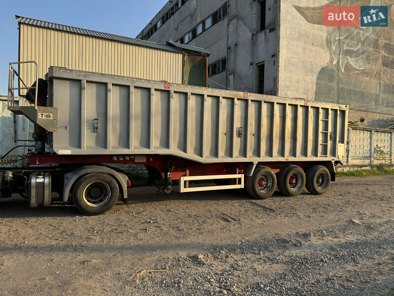 Самосвал полуприцеп Fruehauf DJD SA3 1996 в Одессе