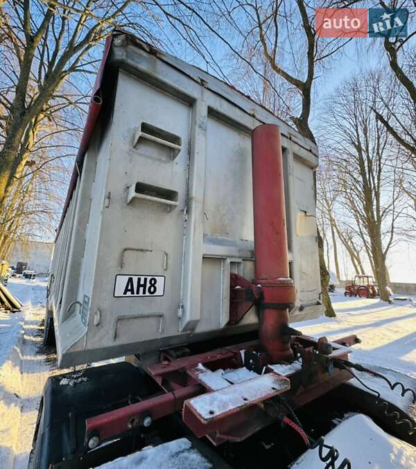 Самоскид напівпричіп Fruehauf DJD TA 3 1994 в Великих Гаях
