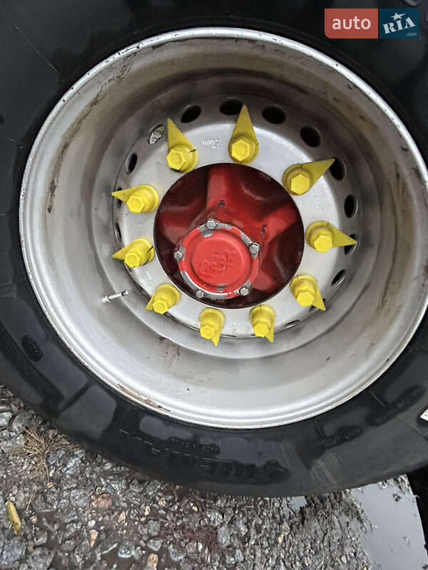 Зерновоз - напівпричіп Fruehauf DJD TA 3 1996 в Вінниці