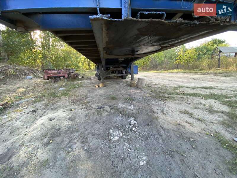 Контейнеровоз Fruehauf F 1988 в Саврани
