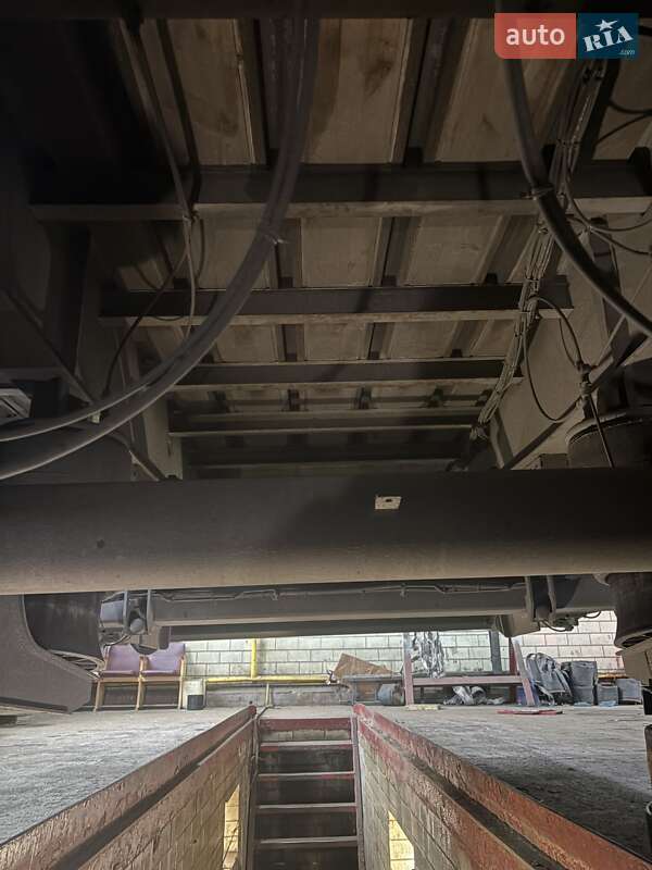 Тентований борт (штора) - напівпричіп Fruehauf F 2016 в Києві