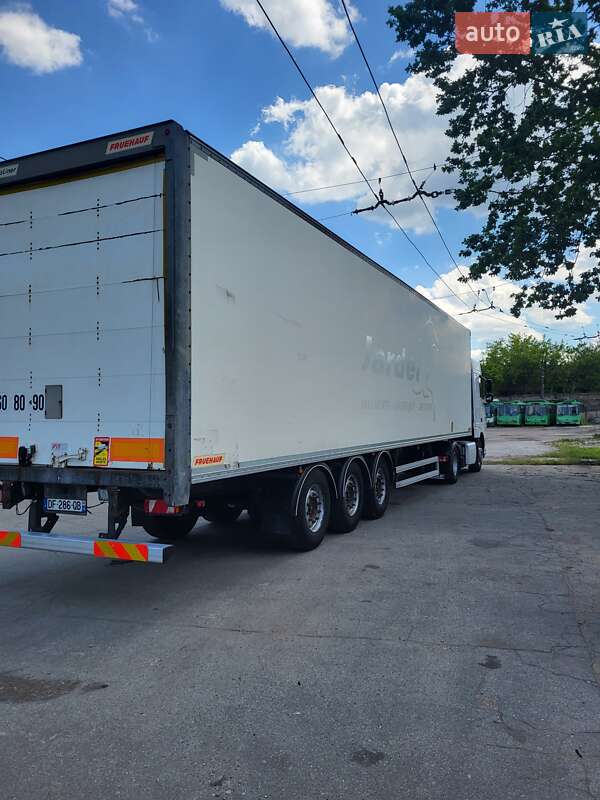 Ізотермічна будка Fruehauf FST4FC 2014 в Житомирі