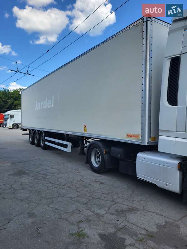 Ізотермічна будка Fruehauf FST4FC 2014 в Житомирі
