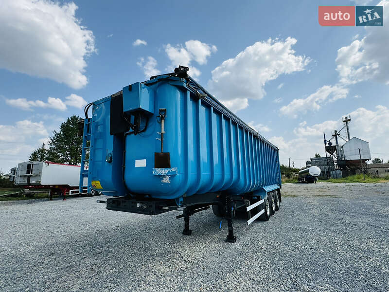 Самосвал полуприцеп Fruehauf GT 2006 в Бучаче