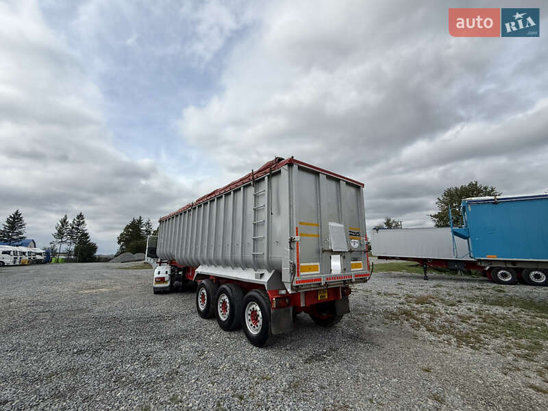 Самосвал полуприцеп Fruehauf LTD/WAD 2003 в Бучаче