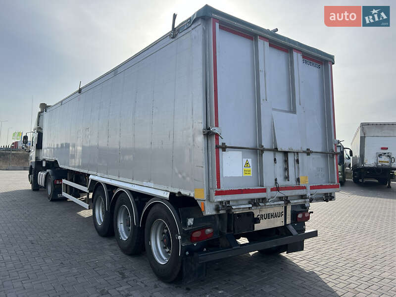 Зерновоз - напівпричіп Fruehauf SAF 2013 в Рівному