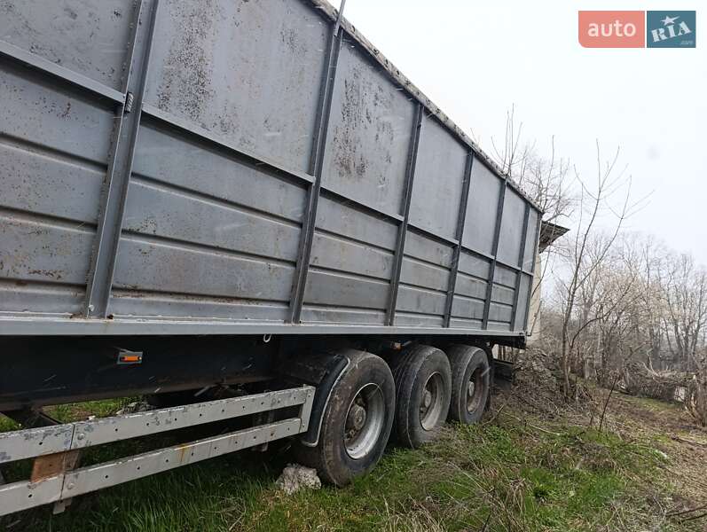 Контейнеровоз Fruehauf SAF 1998 в Городке