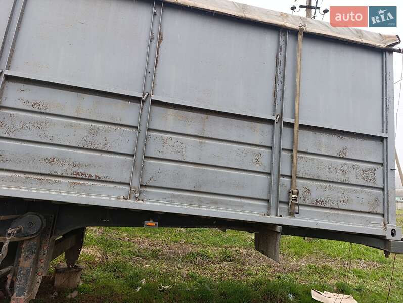 Контейнеровоз Fruehauf SAF 1998 в Городке