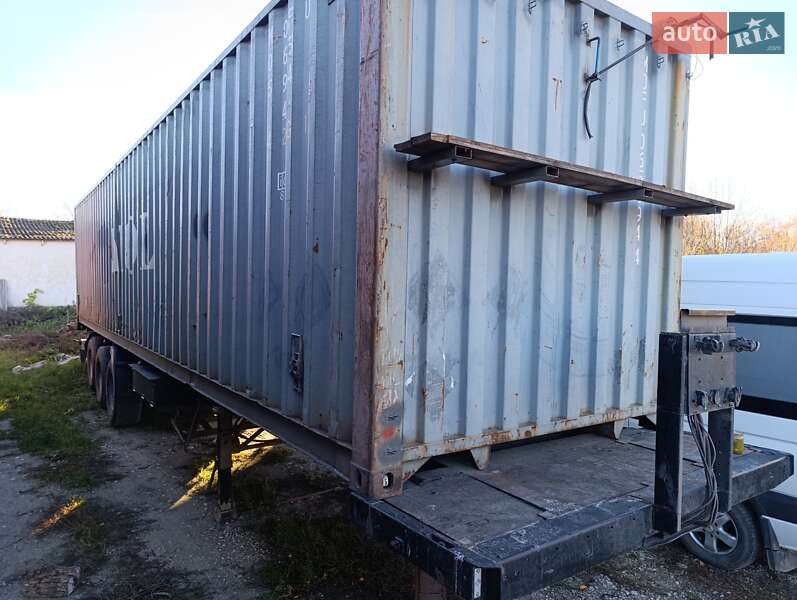 Контейнеровоз Fruehauf SAF 1998 в Городке