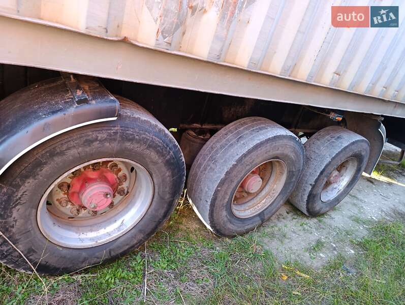 Контейнеровоз Fruehauf SAF 1998 в Городке