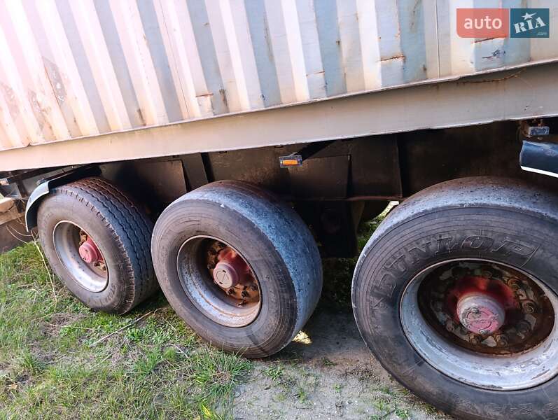 Контейнеровоз Fruehauf SAF 1998 в Городке