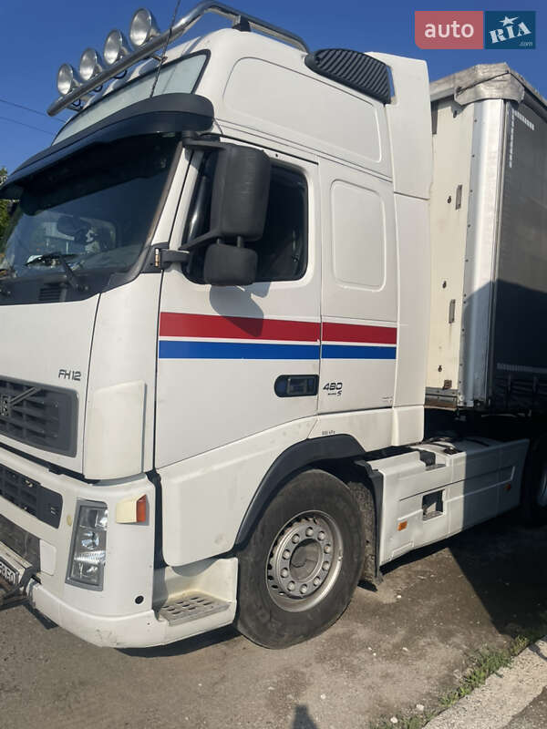 Тентований борт (штора) - напівпричіп Fruehauf SAF 2008 в Мукачевому