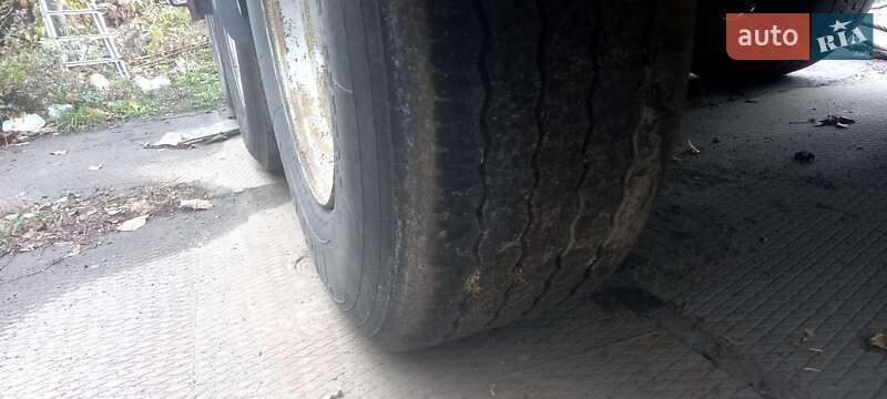 Зерновоз - полуприцеп Fruehauf T34 1999 в Прилуках