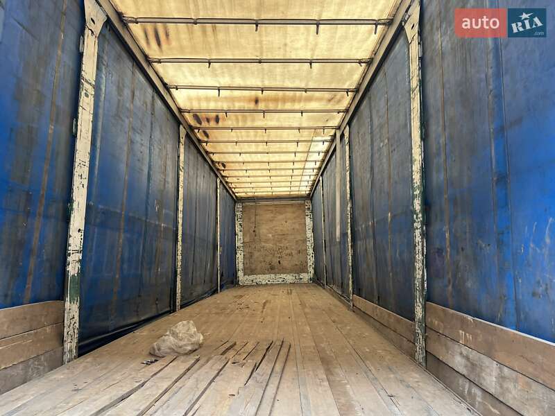 Тентованный борт (штора) - полуприцеп Fruehauf T34 2005 в Згуровке