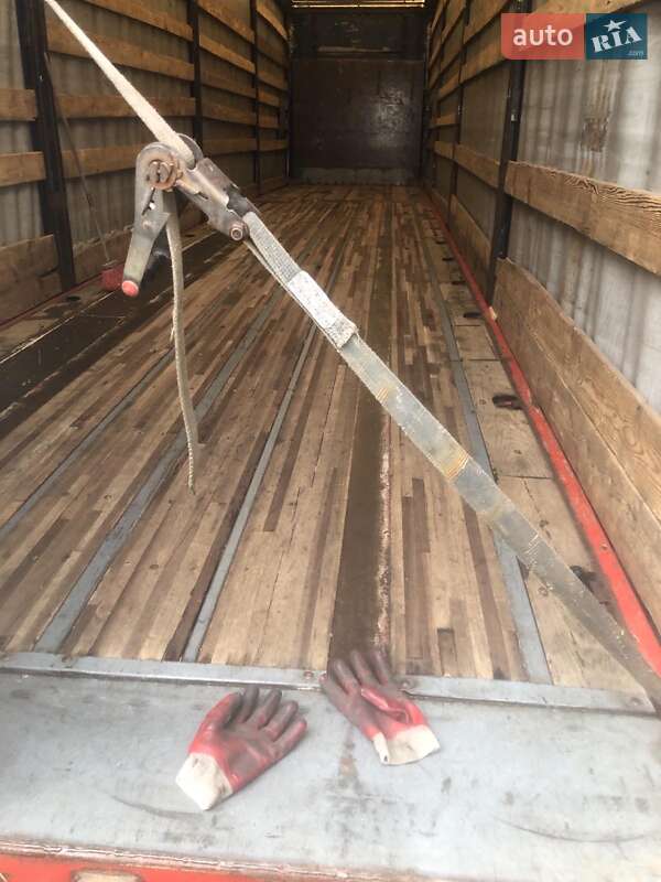 Бортовий напівпричіп Fruehauf T34 1999 в Львові
