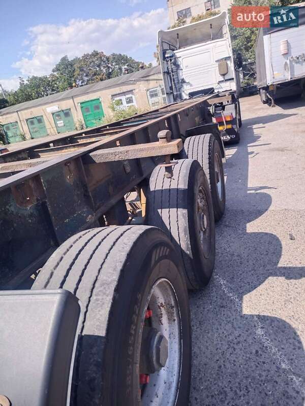 Контейнеровоз полуприцеп Fruehauf T34 1988 в Одессе